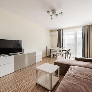  Apartament Metro Kondratowicza Spacious
